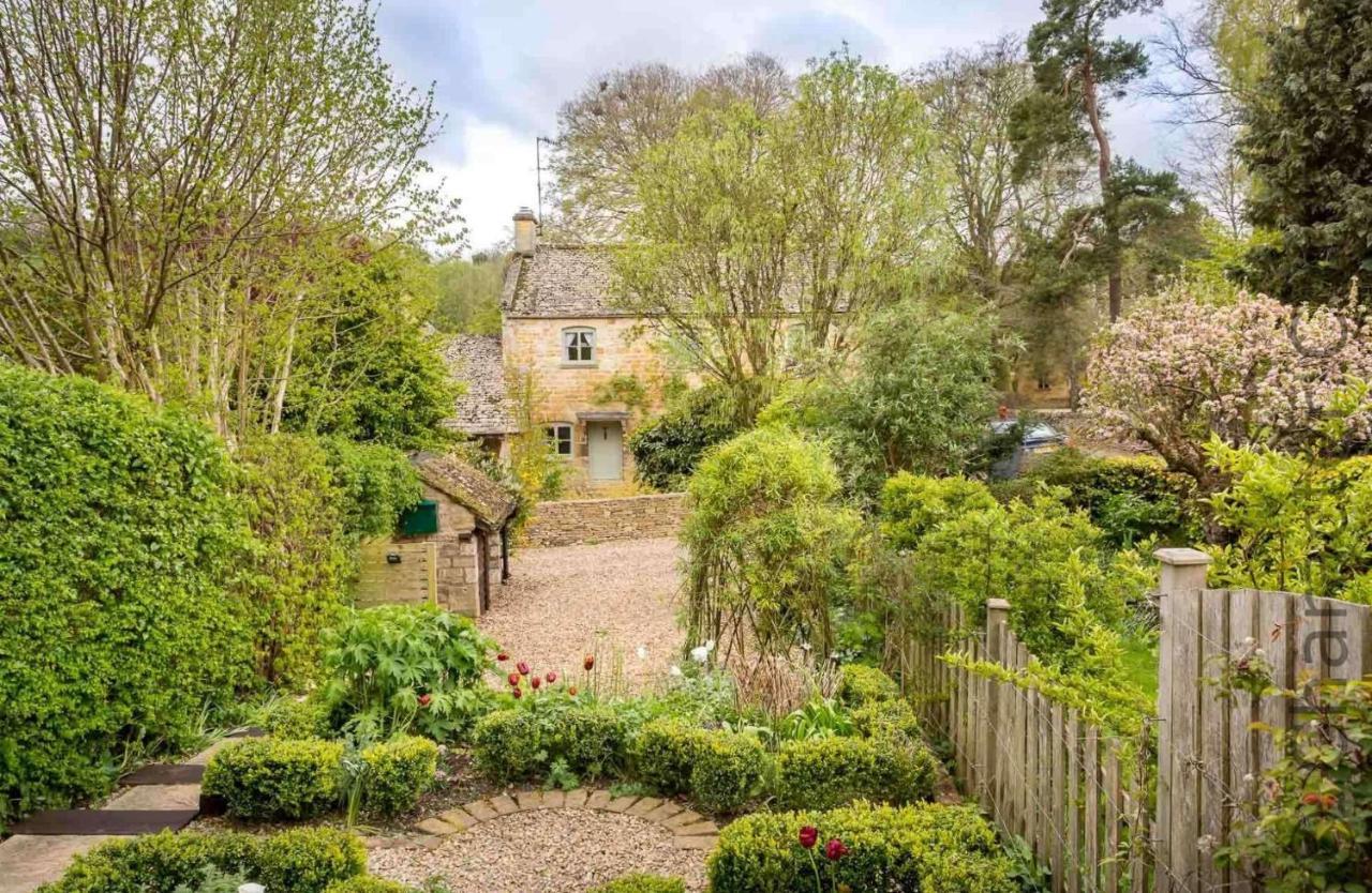 Dove Cottage Naunton Exterior photo